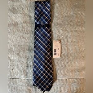 NWT-Roundtree & Yorke Necktie-Navy